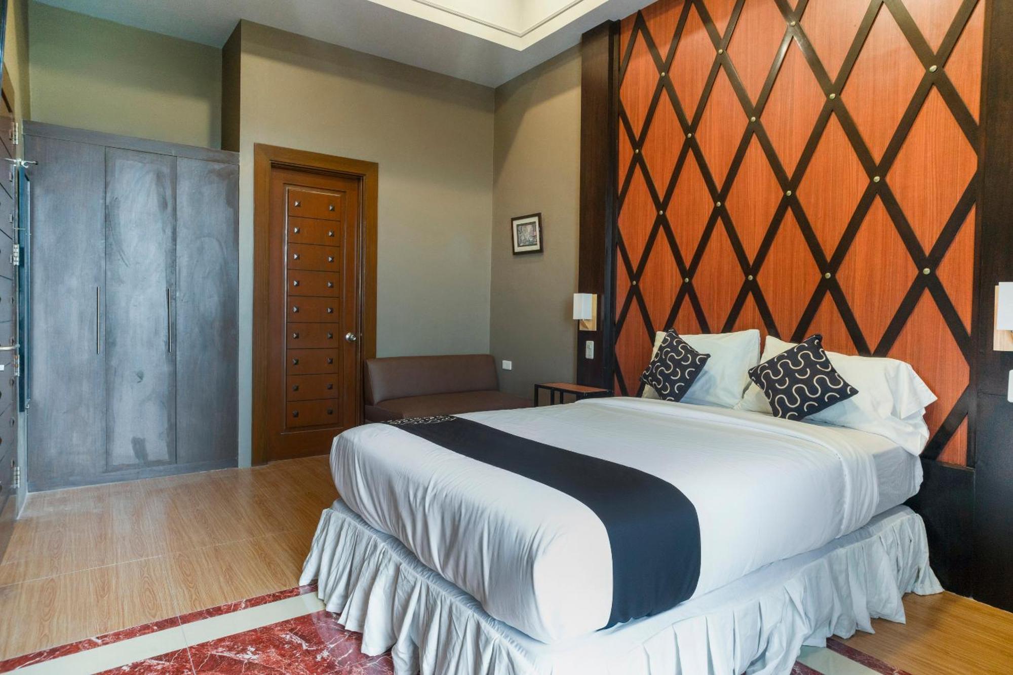 Capital O 460 World Palace Hotel Davao Luaran gambar